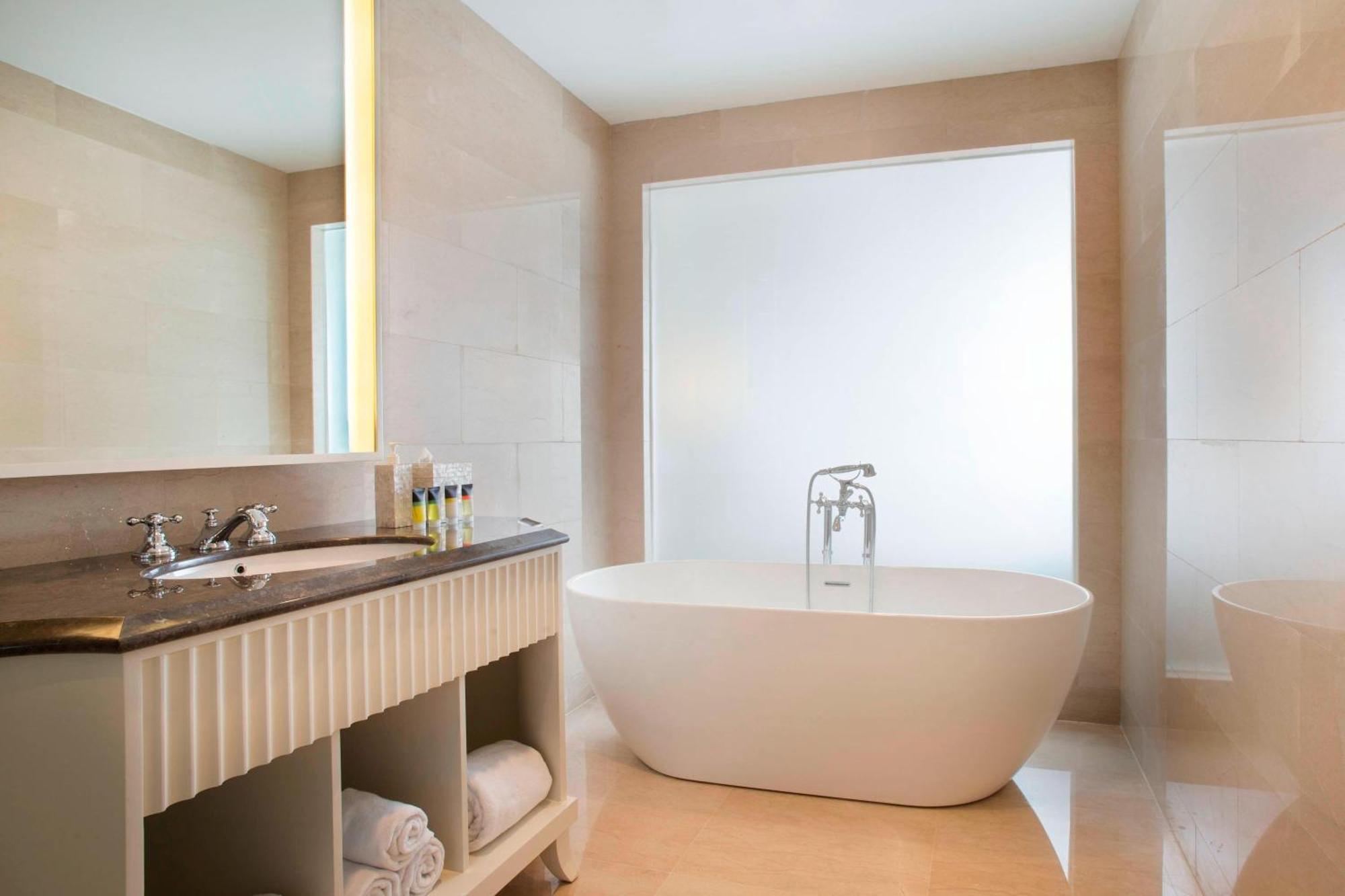 Four Points By Sheraton Bandung Exterior foto